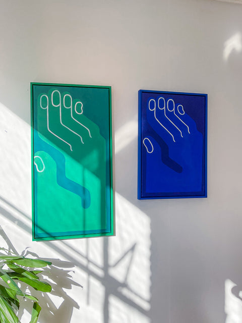 Blue hand (2022) 40✕60cm